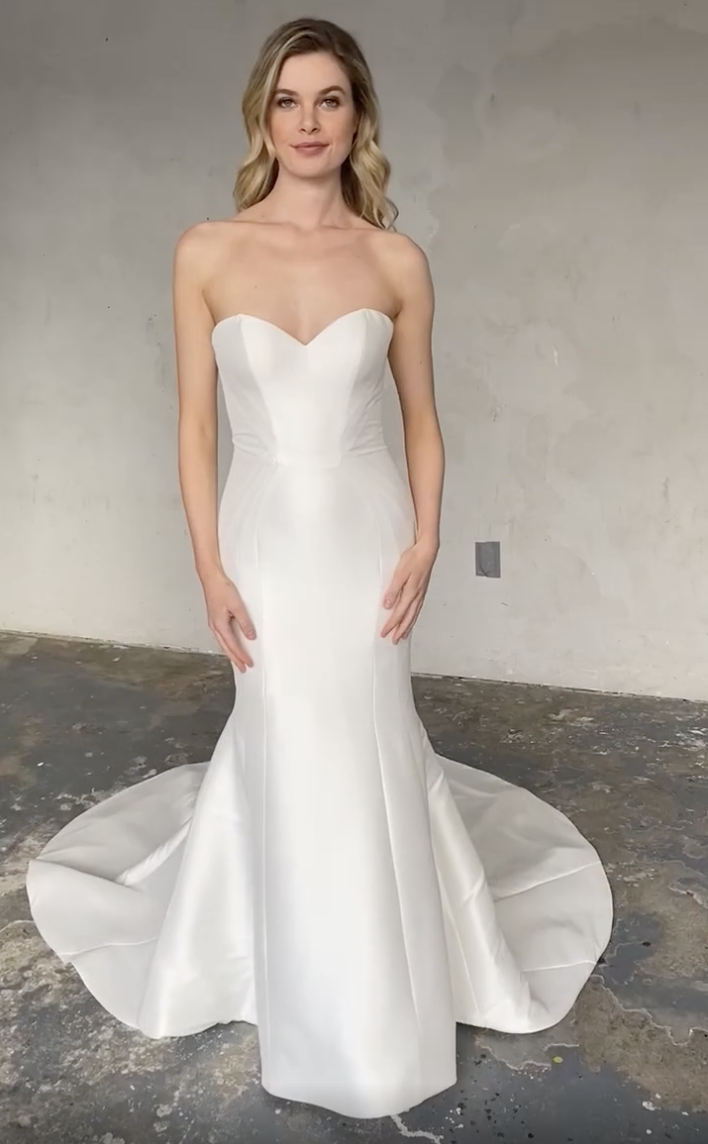 Kelly Faetanini Avery