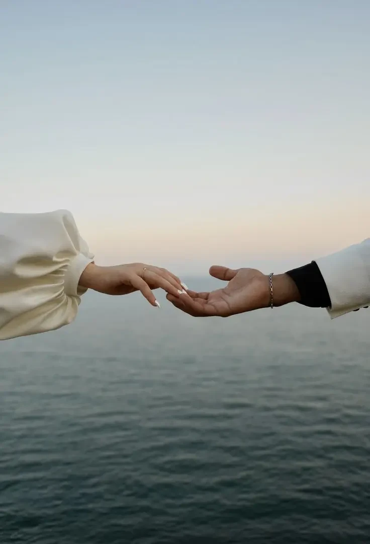 A Lakeside Proposal Just Made the Case for a Mountain Wedding. Mobile Image