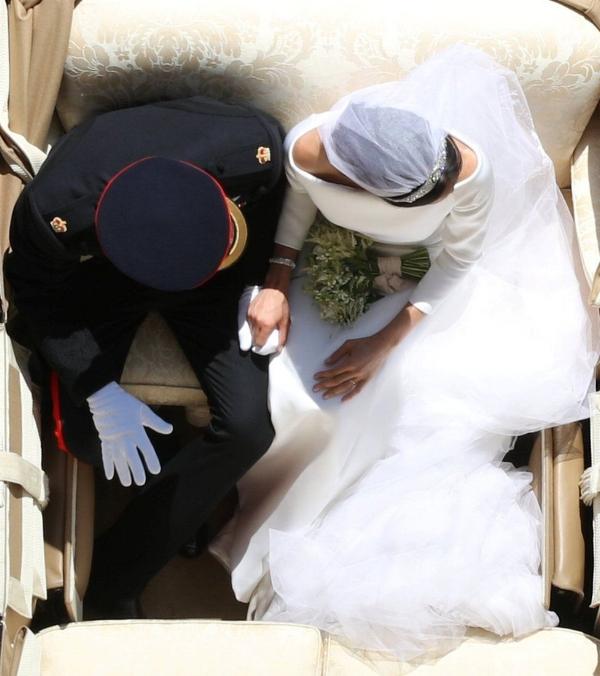 Meghan Markle&#39;s Wedding Dress: Get the Look!. Desktop Image