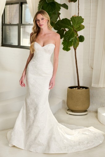 Liv by Kelly Faetanini Hannah $0 default thumbnail