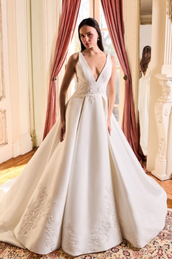 Kelly Faetanini Valentina $0 default thumbnail